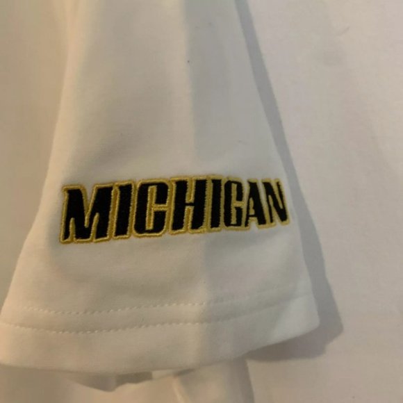 Michigan Wolverines Logo White Polo Performance Shirt men’s Size L New - Picture 7 of 7